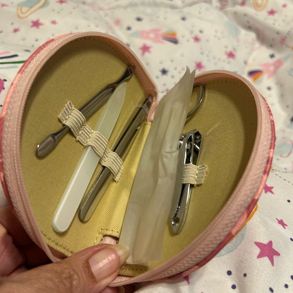 NWT Belk Pink Multi-Color Nail Care Kit